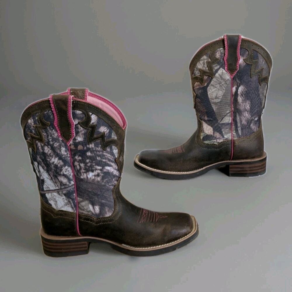 Ariat Women's Unbridled Western Boots Sz 8B Camo And Pink 10012828 Square Toe